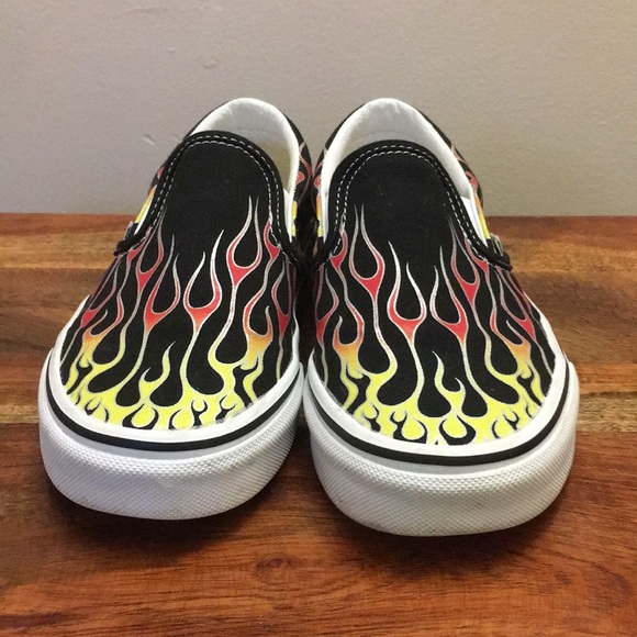 used vans classic slip on flame - Picture 2 of 5